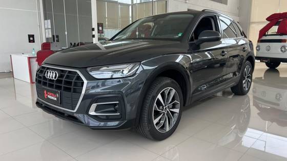 AUDI Q5 2.0 45 TFSI GASOLINA PRESTIGE QUATTRO S TRONIC AUDI Q5 2.0 45 TFSI GASOLINA PRESTIGE QUATTRO S TRONIC